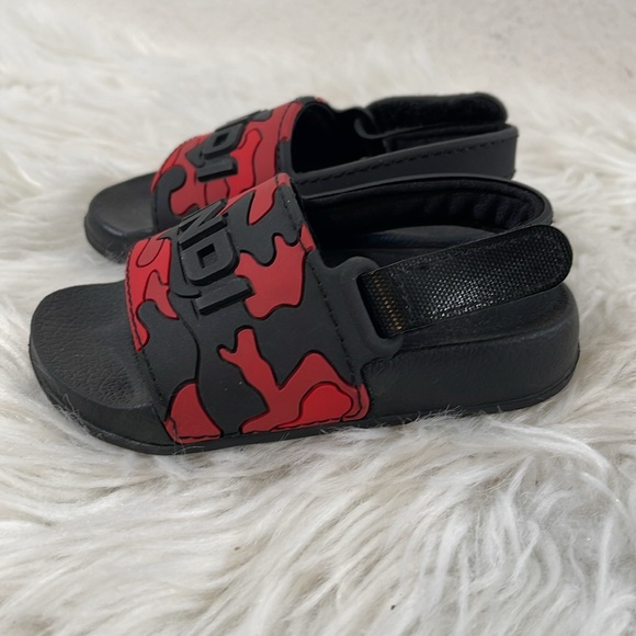 And1 Toddler Boy/Girl Size 5/6 Red Black Camo Velcro Strap Slide Sandals - Picture 5 of 10